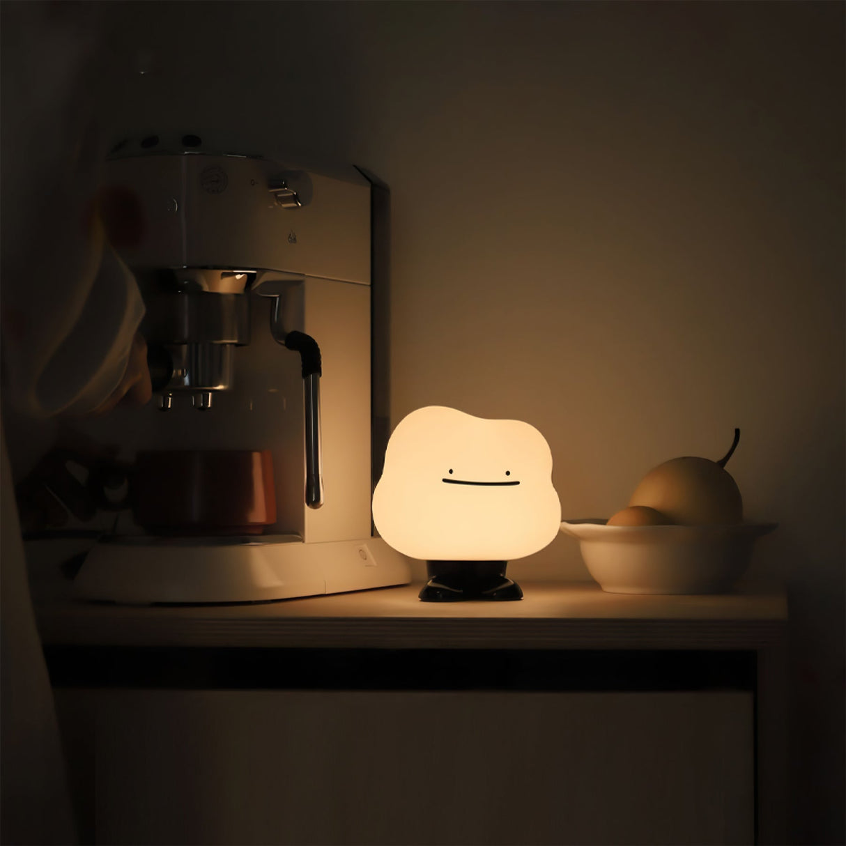 Modern Cloud Table Lamp  Touch Control LED Night Light - Product detail 10