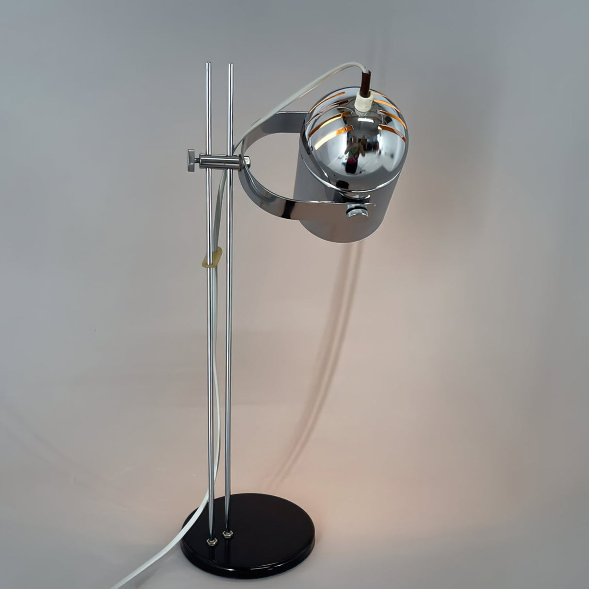 Modern Task Table Lamp  Adjustable Green Metal Design - Product detail 21