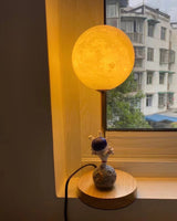 Moon Shape Table Lamp  LED Astronaut Design - Product detail 23