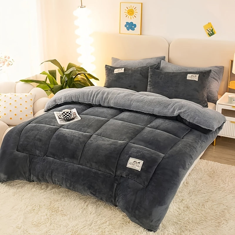 Plush Bedding Set  Quilted Winter Duvet Cover - Detailed view