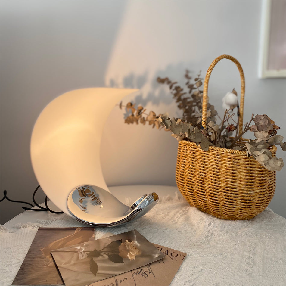 Modern Curl Table Lamp  White Aluminum Design - Product detail 10
