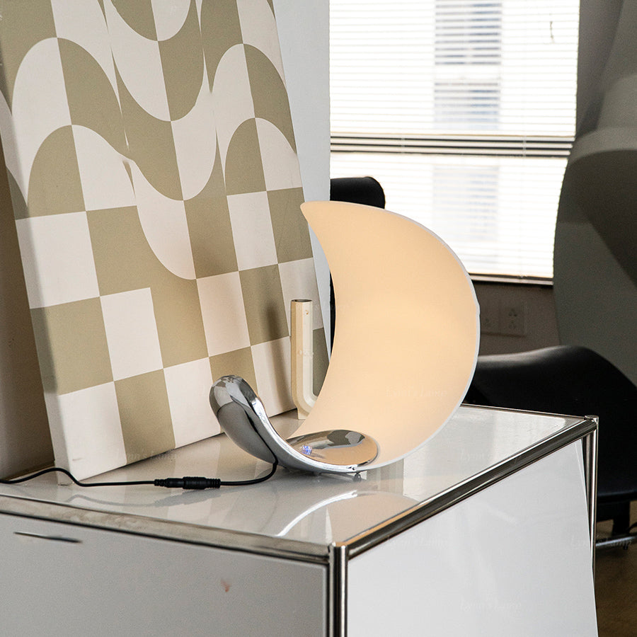Modern Curl Table Lamp  White Aluminum Design - Product detail 12