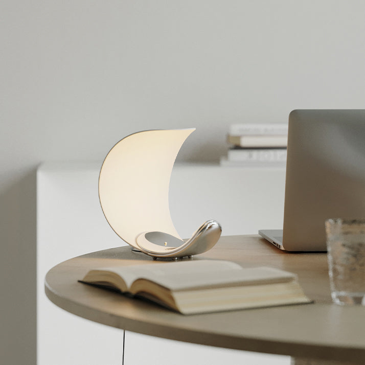 Modern Curl Table Lamp  White Aluminum Design - Product detail 11
