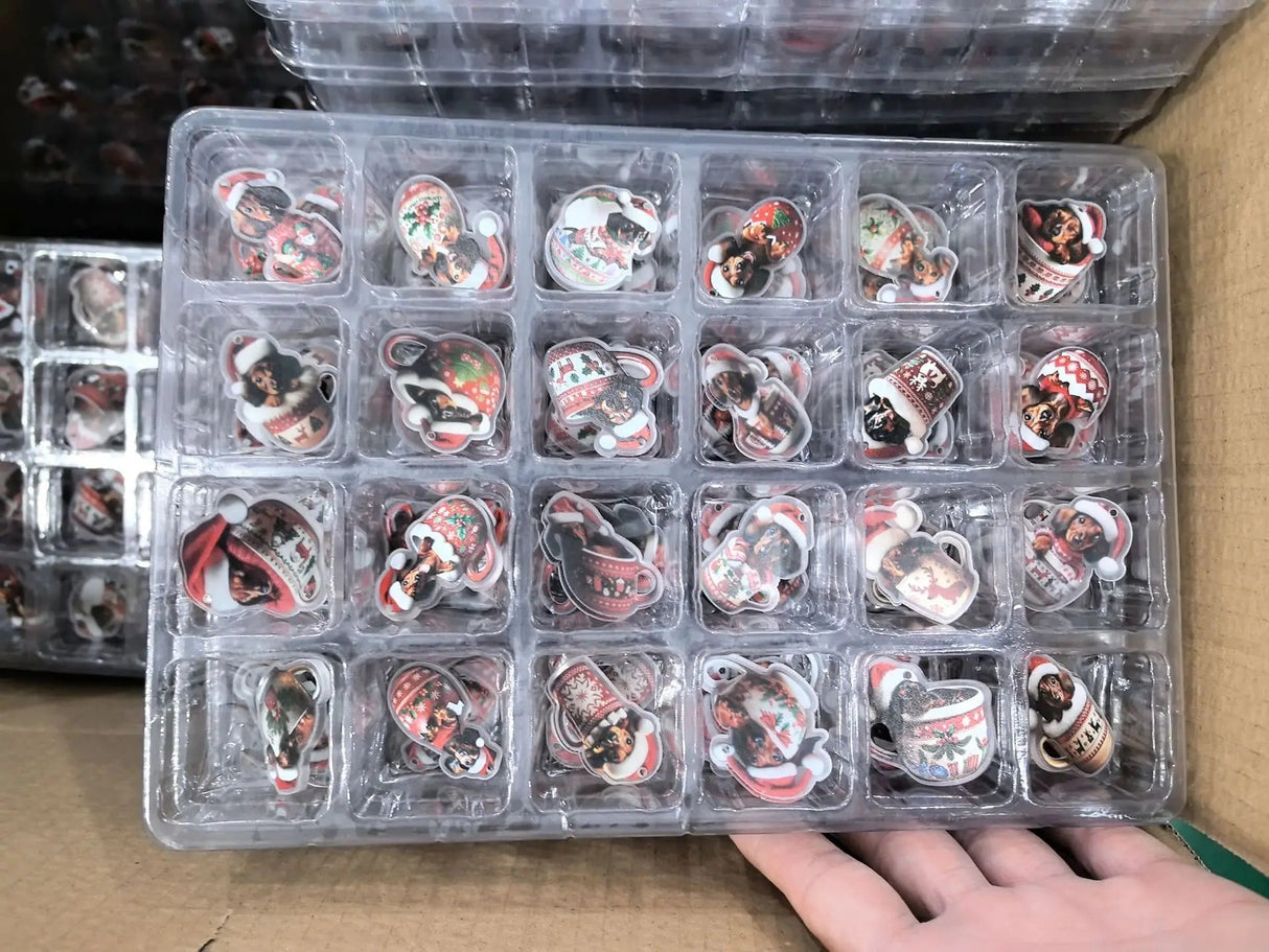 Dachshund Christmas Advent Calendar  24-Day Holiday Countdown with Ornament Display - Product detail 7