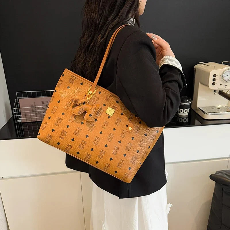 Designer Leather Tote Bag  Vintage Pattern Print With Gold Accents - Product detail 10