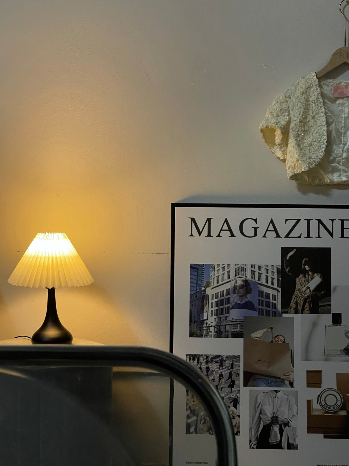 Modern Table Lamp  Black Base With Pleated Shade - Product detail 10