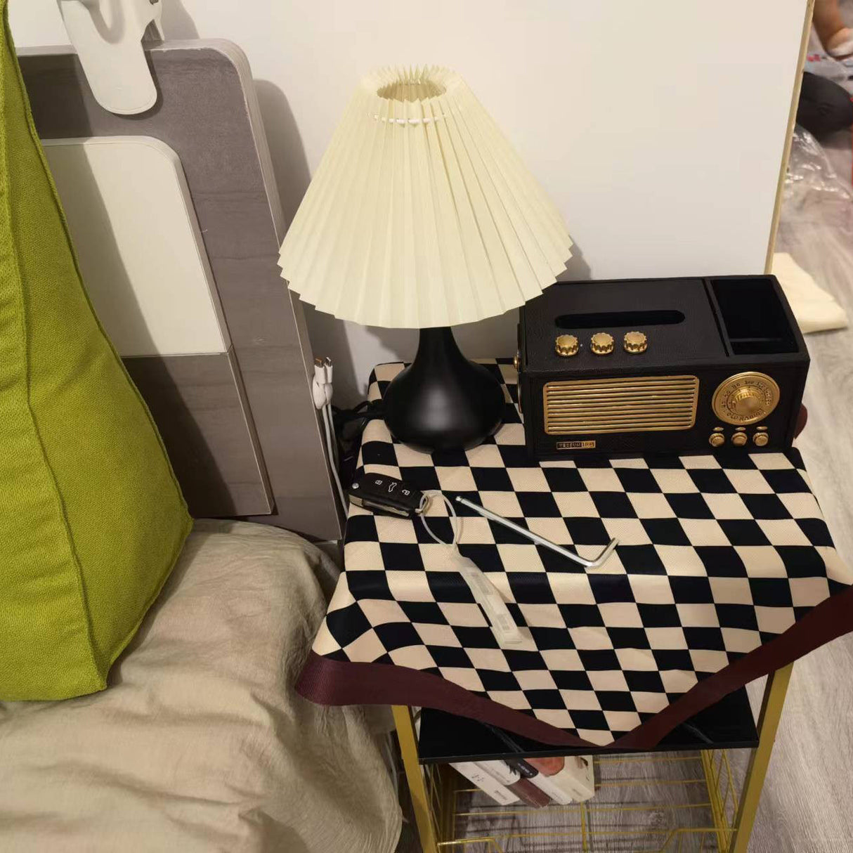 Modern Table Lamp  Black Base With Pleated Shade - Product detail 6