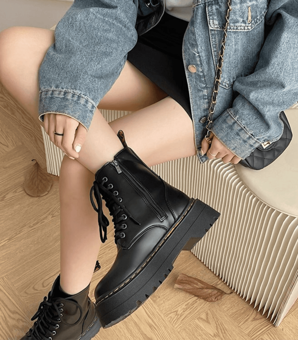 Platform Combat Boots  Black Leather Lace-Up Design - Product detail 4