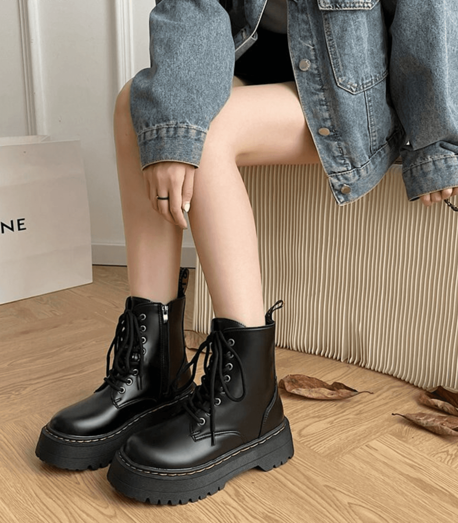 Platform Combat Boots  Black Leather Lace-Up Design - Product detail 6
