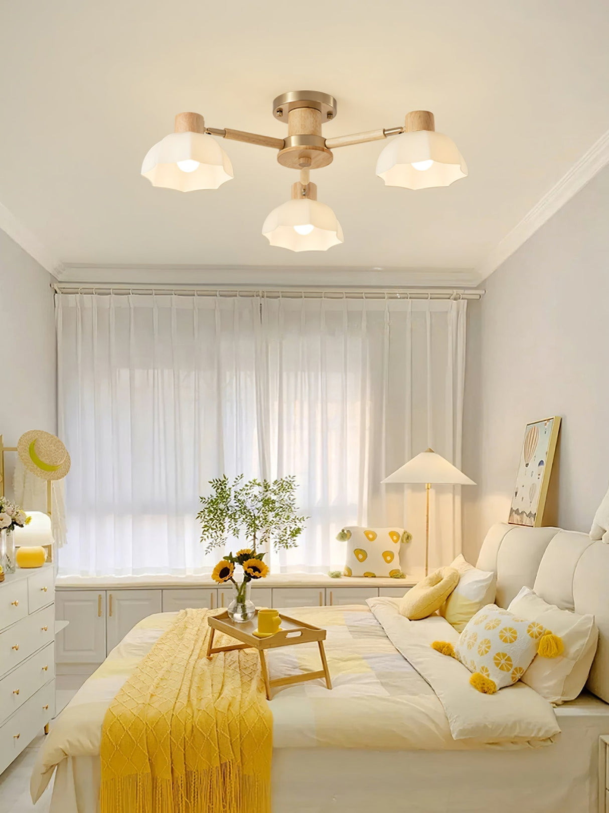 Scandinavian Ceiling Light  Wood and Glass Flower Design - Product detail 12