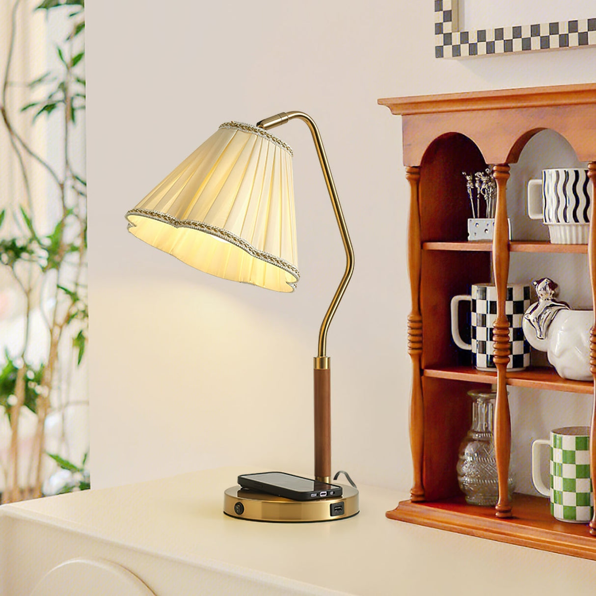 Vintage Table Lamp  Brass Base with Pleated Shade - Product detail 5