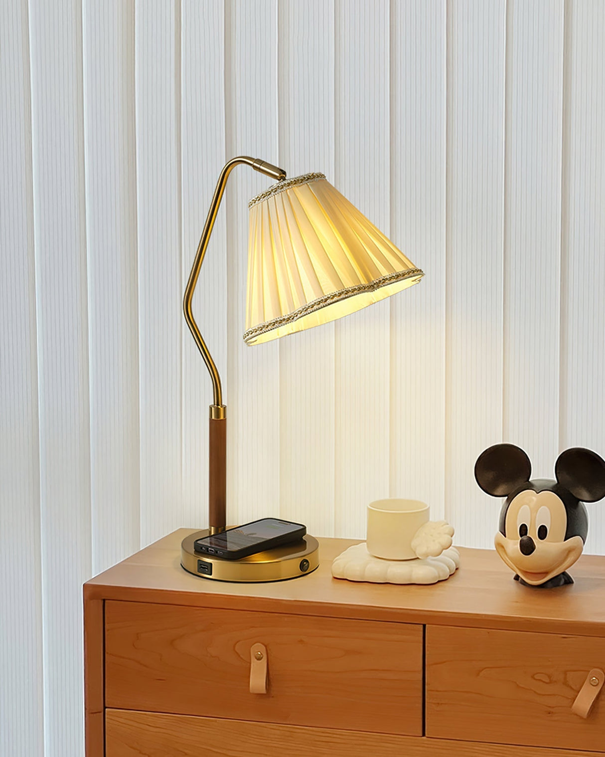 Vintage Table Lamp  Brass Base with Pleated Shade - Product detail 20