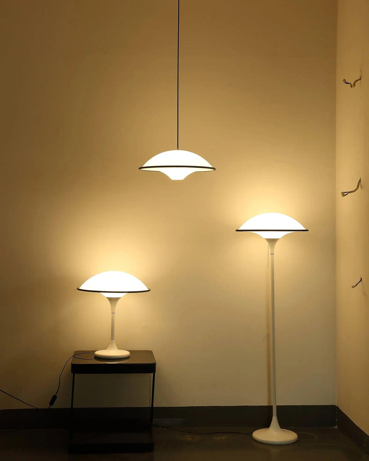 Modern Table Lamp  Dome Shade With Black Trim - Product detail 17
