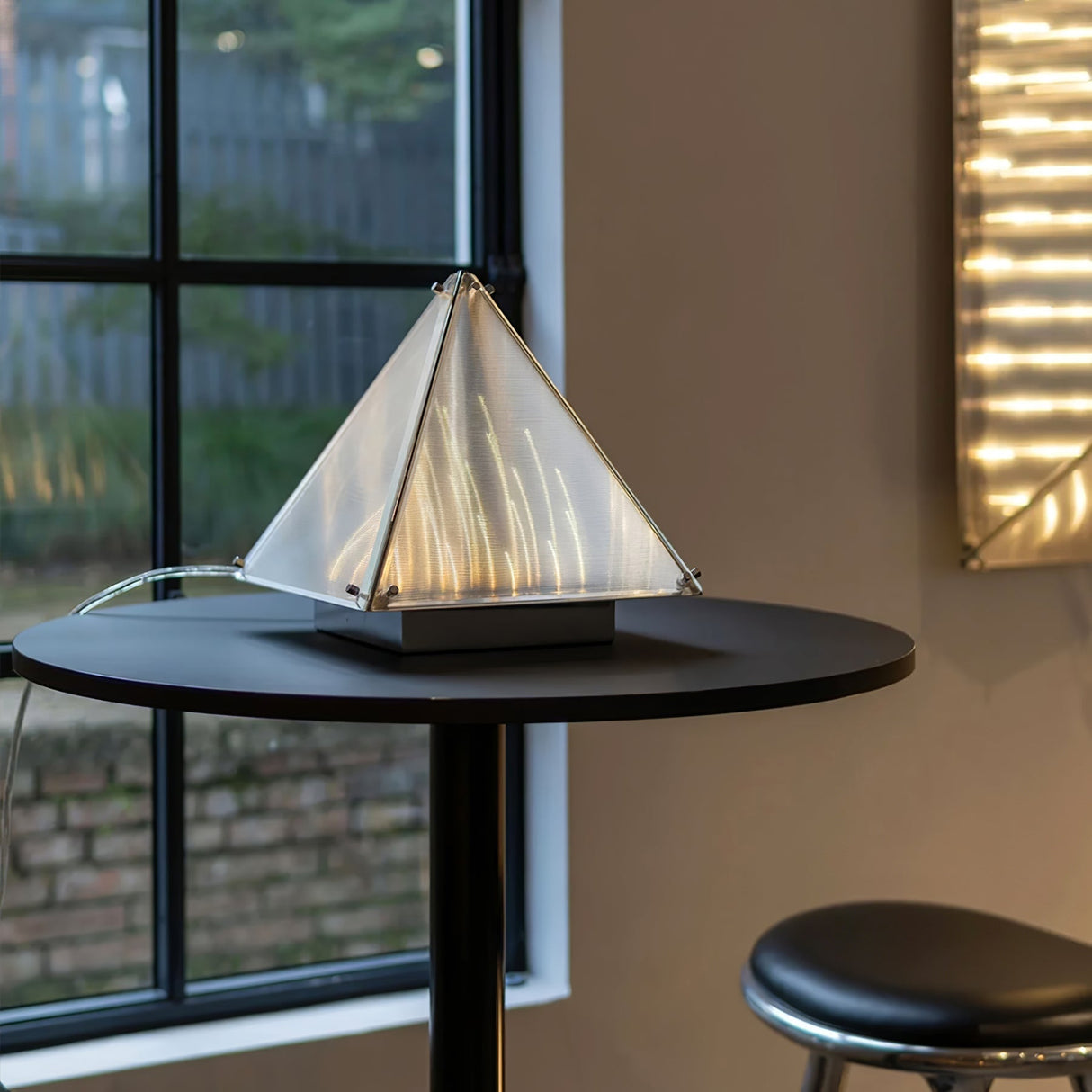 Modern Triangle Table Lamp  Glass LED Design - Product detail 11