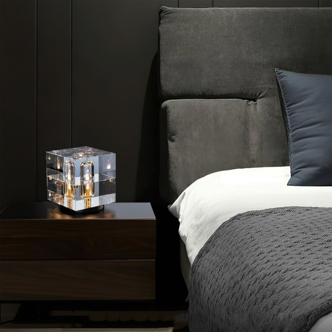 Crystal Table Lamp  Modern Glass and Brass Design - Product detail 23