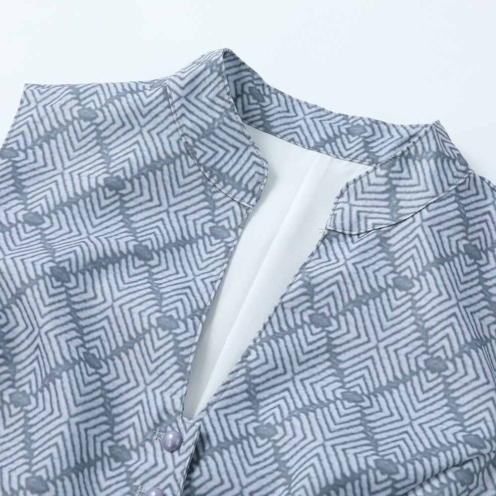 Traditional Dirndl Dress  Gray Lace Detail with Apron - Product detail 8