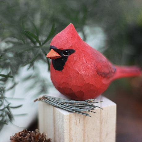 Scandinavian Bird Ornament  Hand-Carved Wooden Robin Design - Product detail 13