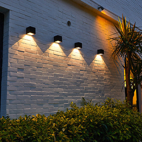 Modern Outdoor Wall Light  Solar Powered Cube Design - Product detail 12