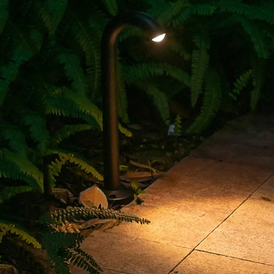 Modern Outdoor Pillar Light  Waterproof Aluminum Garden Path Lamp - Product detail 4