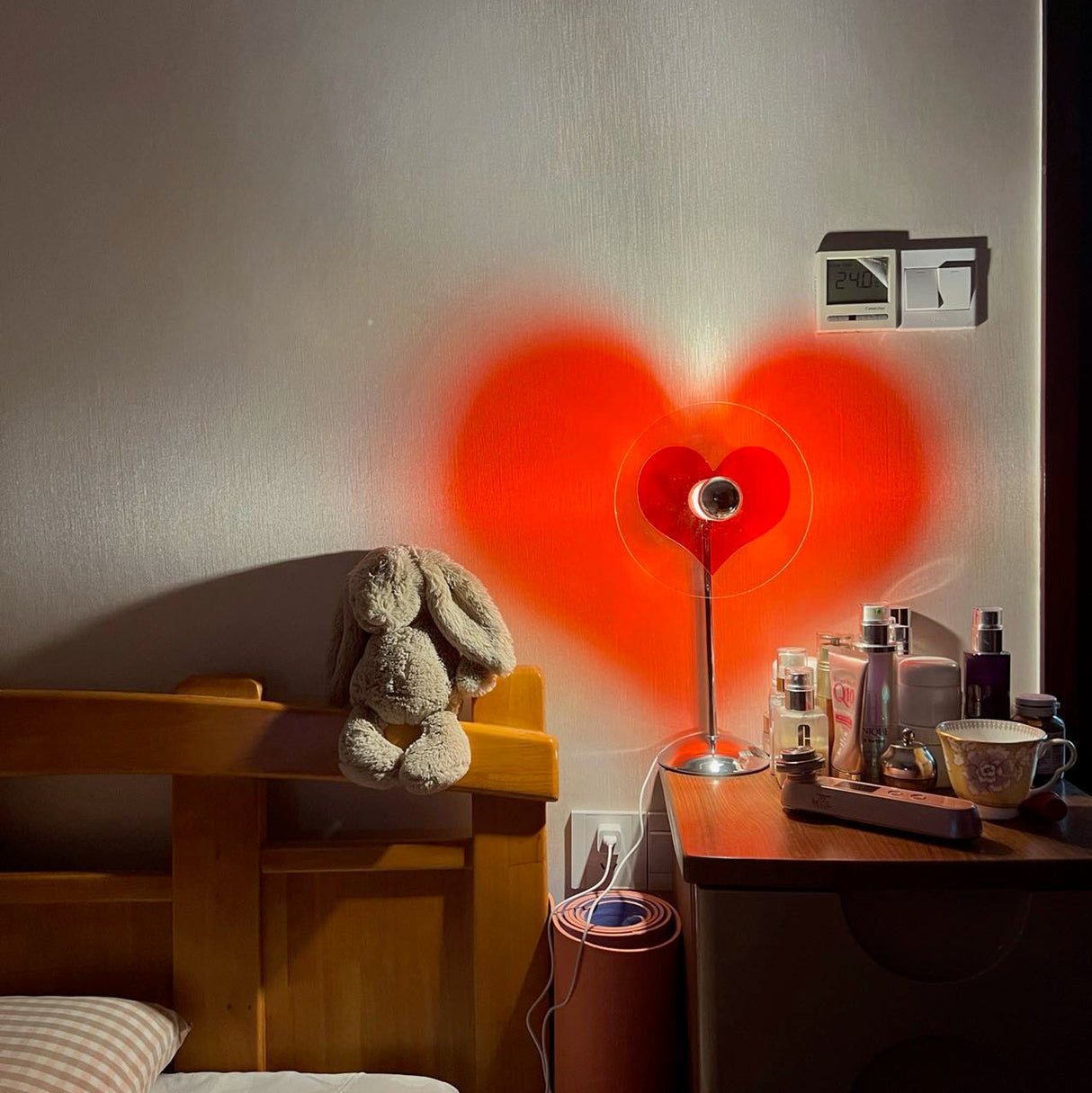 Heart LED Table Lamp  Modern Rechargeable Metal Design - Product detail 11