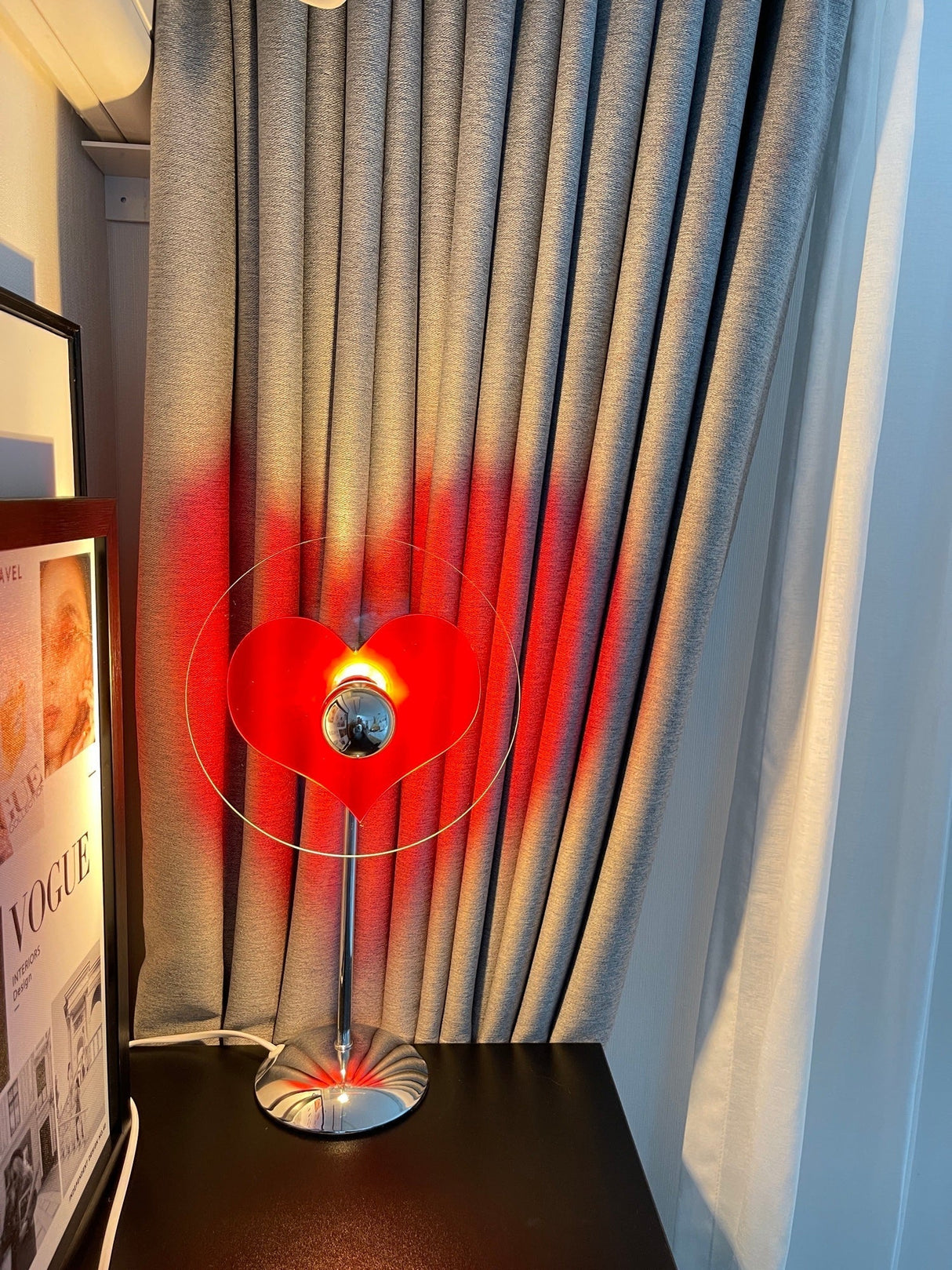 Heart LED Table Lamp  Modern Rechargeable Metal Design - Product detail 39