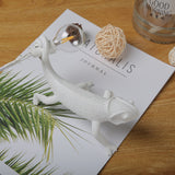 Modern Lizard Table Lamp  White Resin Design - Product detail 7