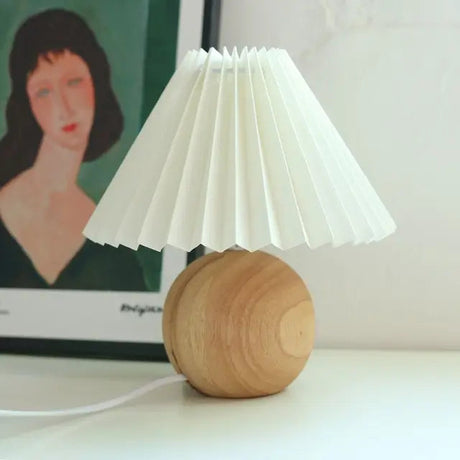 Vintage Table Lamp  Pleated Cream Shade with Ceramic Base - Product detail 5