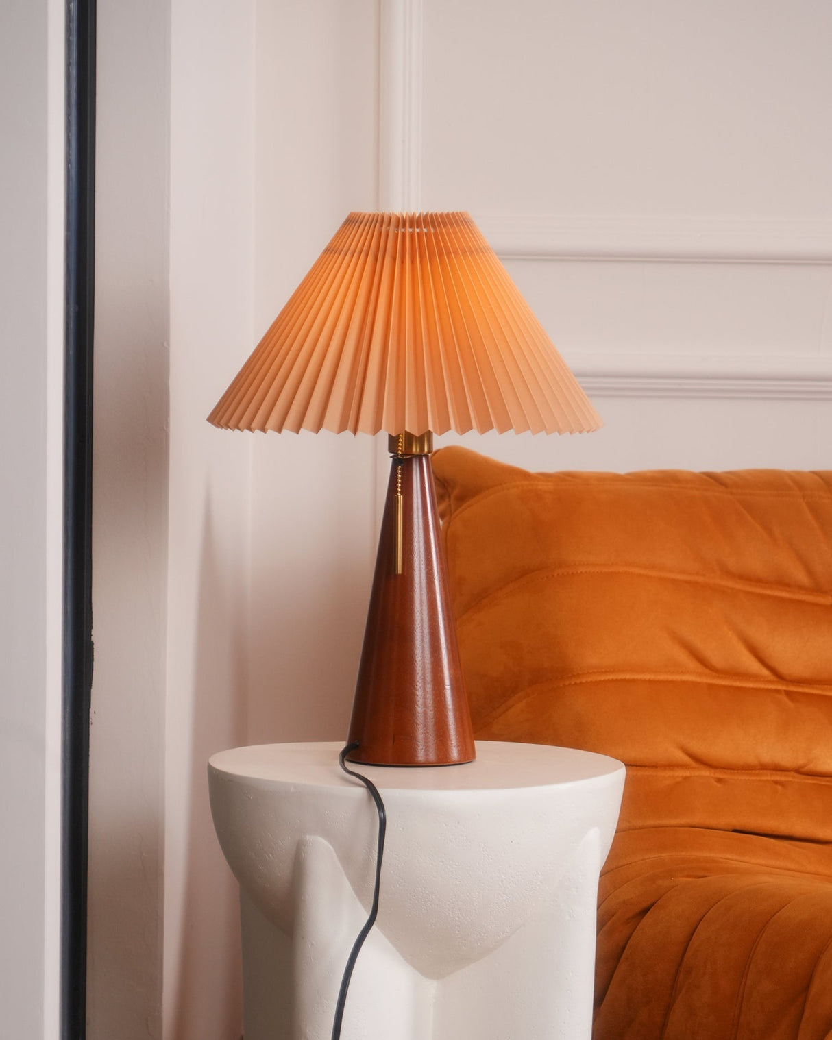Wooden Table Lamp  Pleated Linen Shade Mid-Century Design - Product detail 27