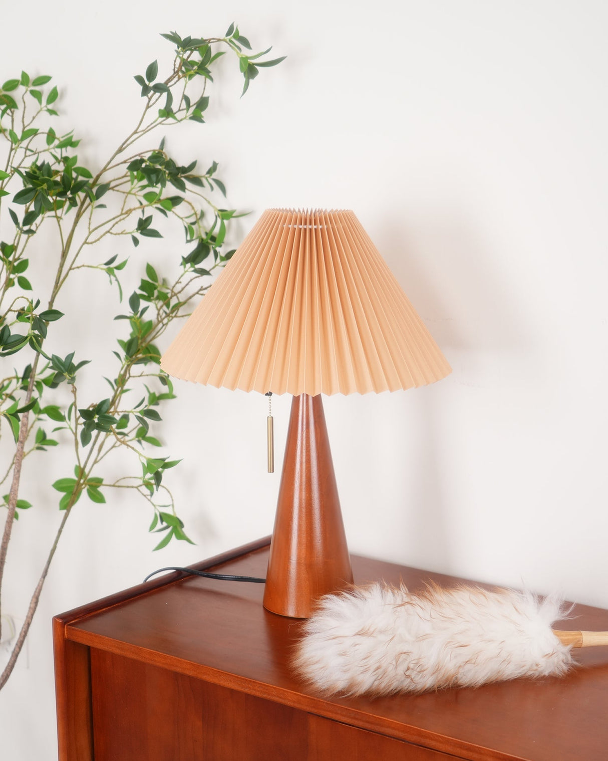 Wooden Table Lamp  Pleated Linen Shade Mid-Century Design - Product detail 23