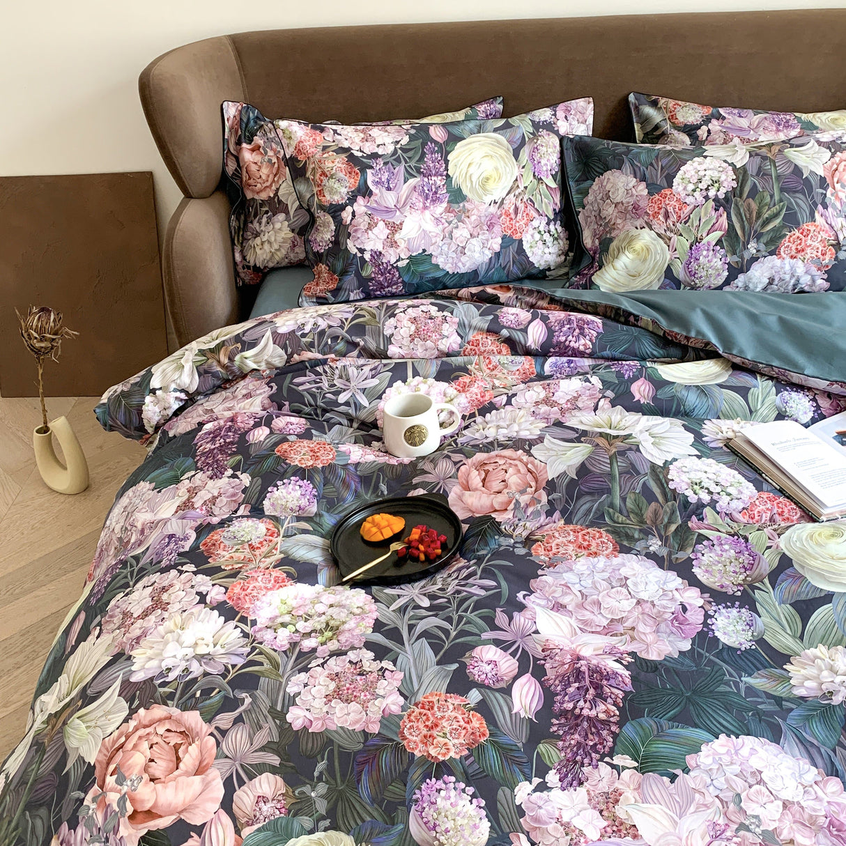 Botanical Cotton Duvet Set  Dark Floral Print Egyptian Cotton - Product detail 12