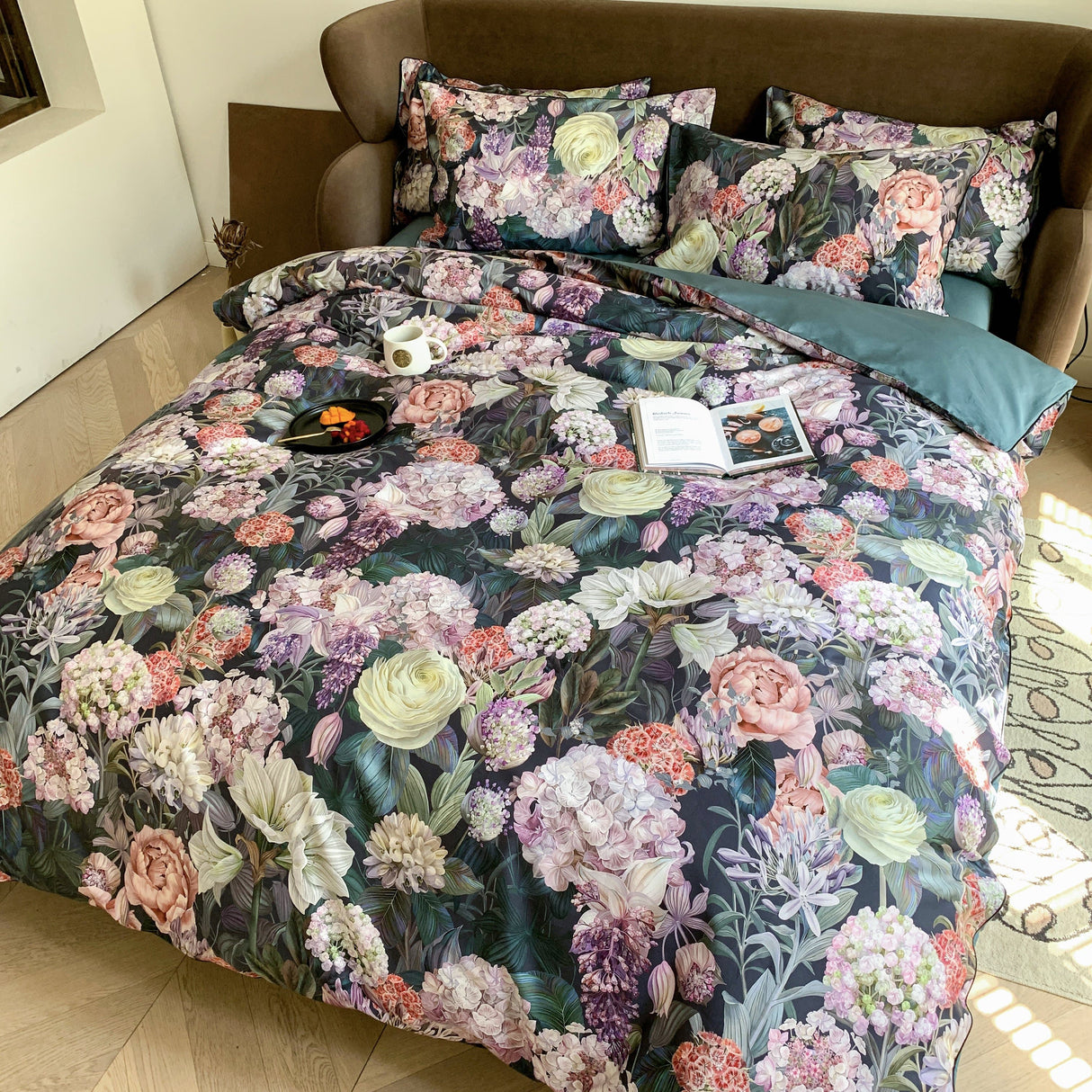 Botanical Cotton Duvet Set  Dark Floral Print Egyptian Cotton - Product detail 4
