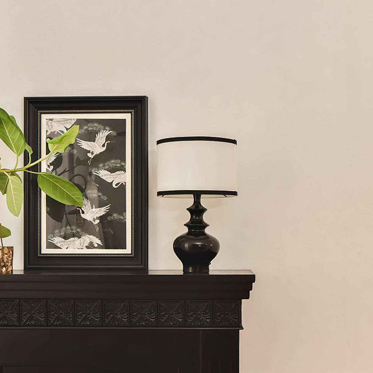 Ceramic Table Lamp  Black Base White Shade Design - Product detail 7