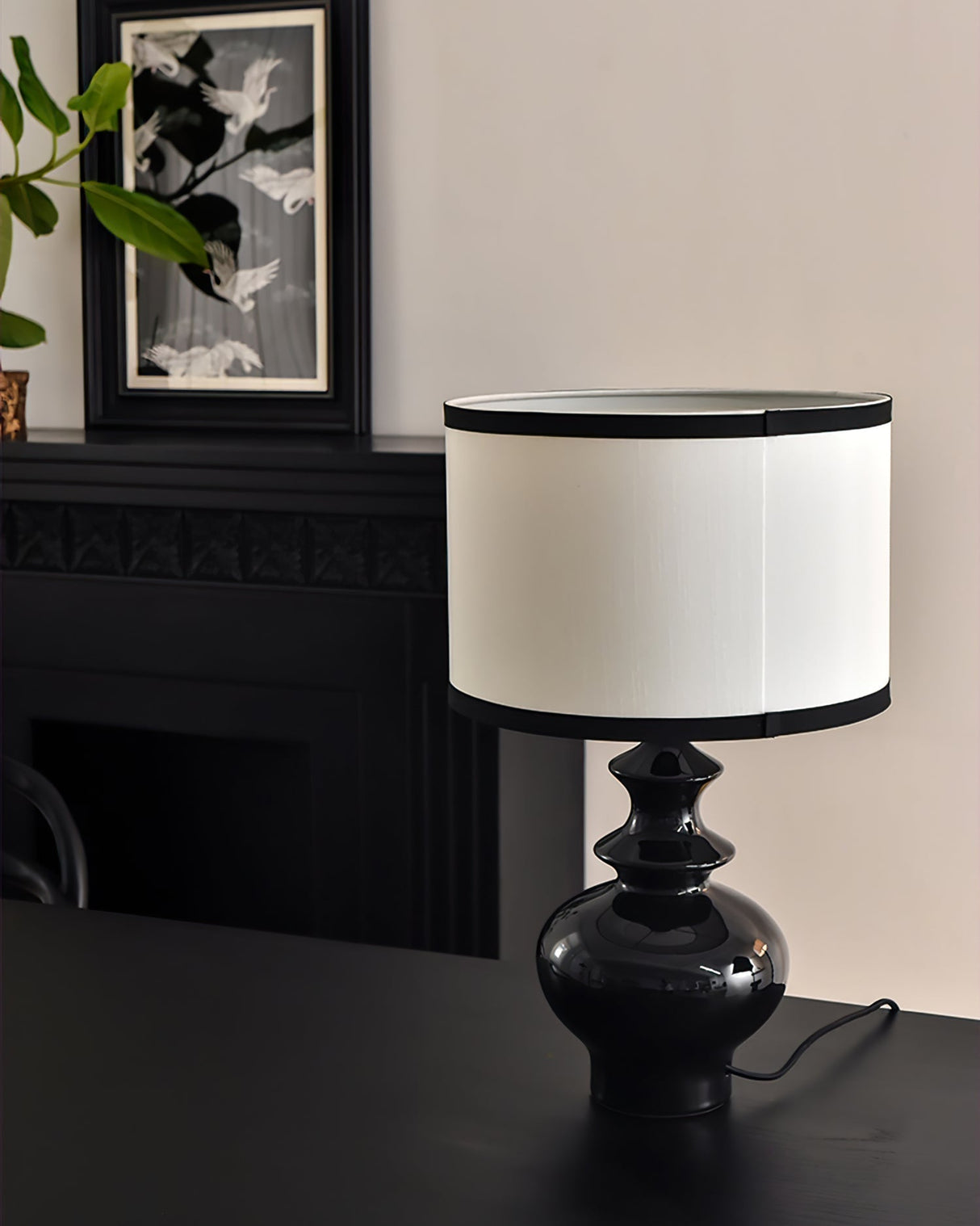 Ceramic Table Lamp  Black Base White Shade Design - Product detail 9