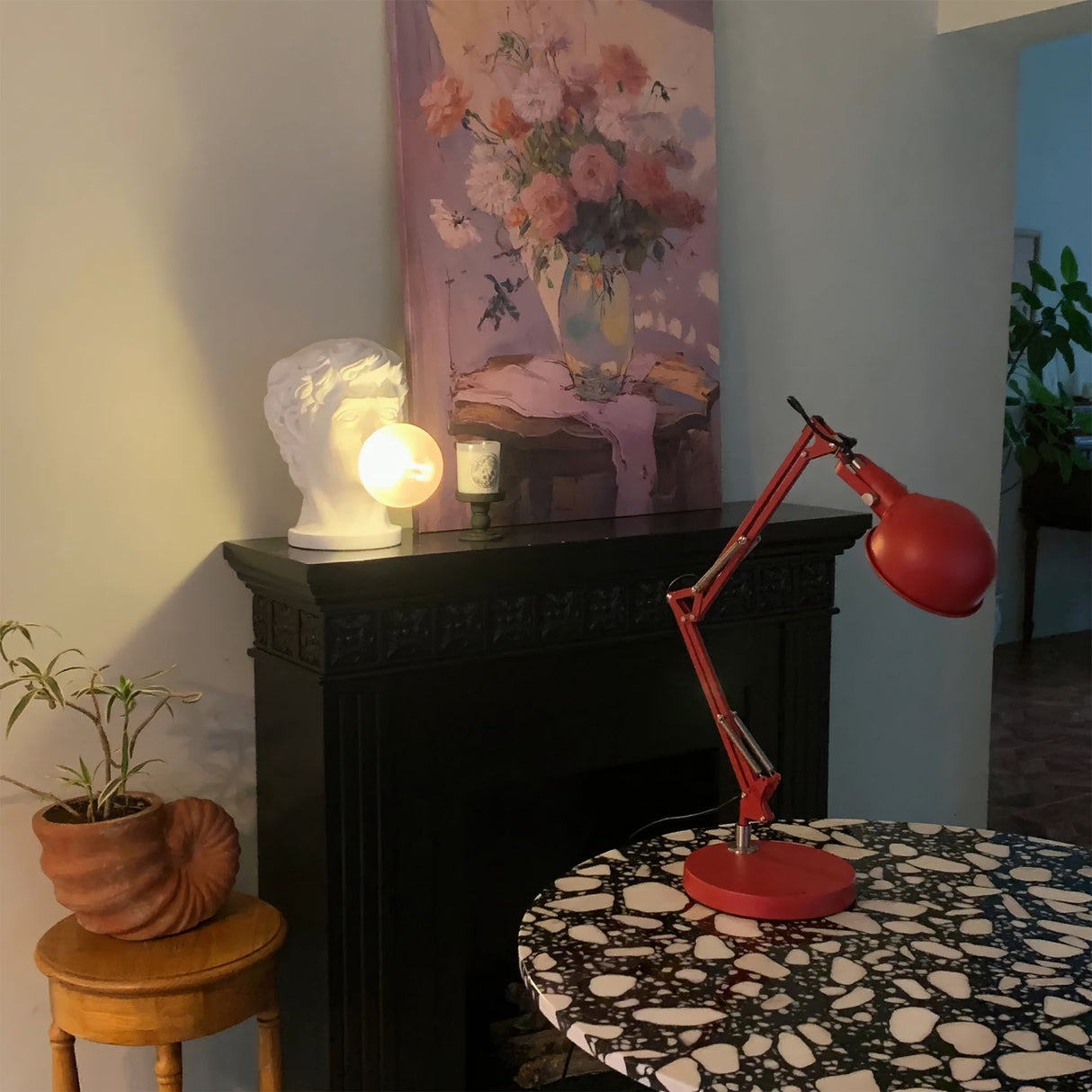 Adjustable Task Lamp  Red Metal Swing Arm Design - Product detail 15