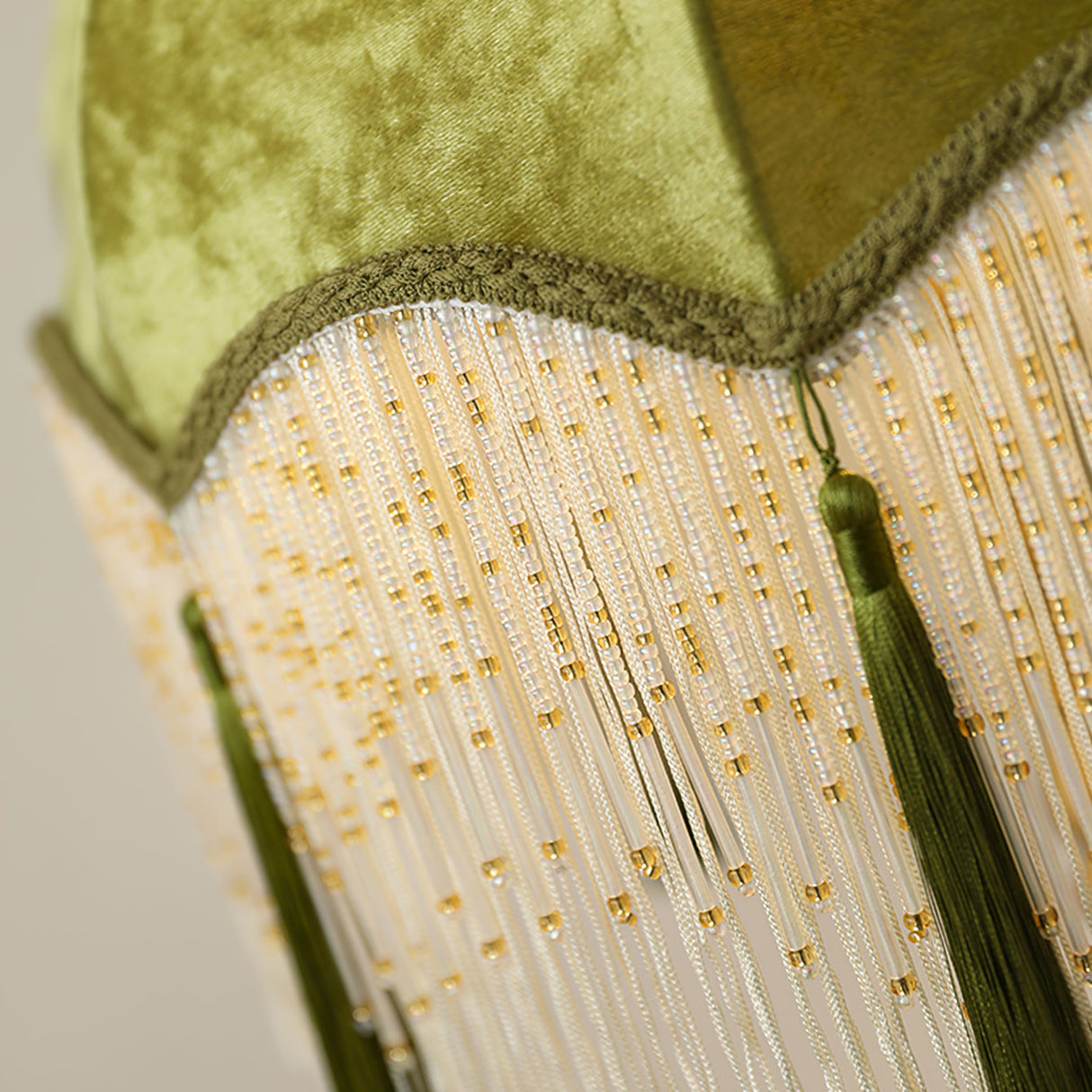 Vintage Table Lamp  Green Fabric Shade With Fringes - Product detail 6