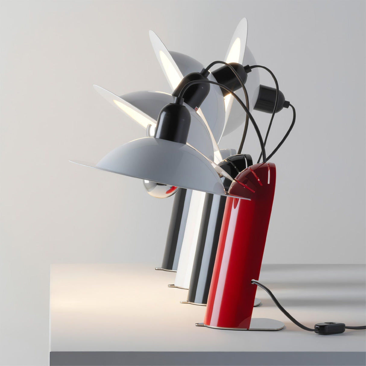 Modern Table Lamp  Adjustable Metal Disc Shade - Product detail 4