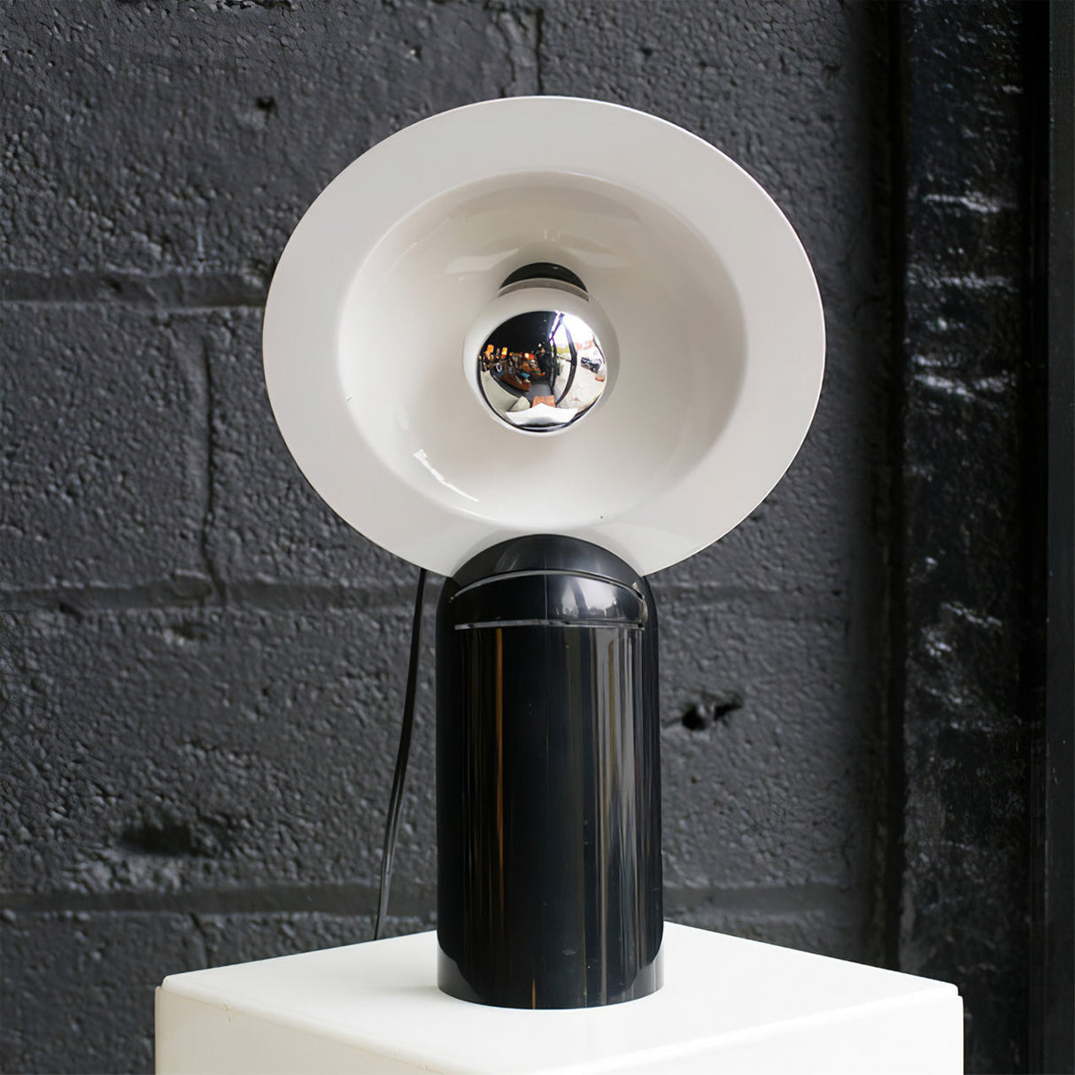 Modern Table Lamp  Adjustable Metal Disc Shade - Product detail 19
