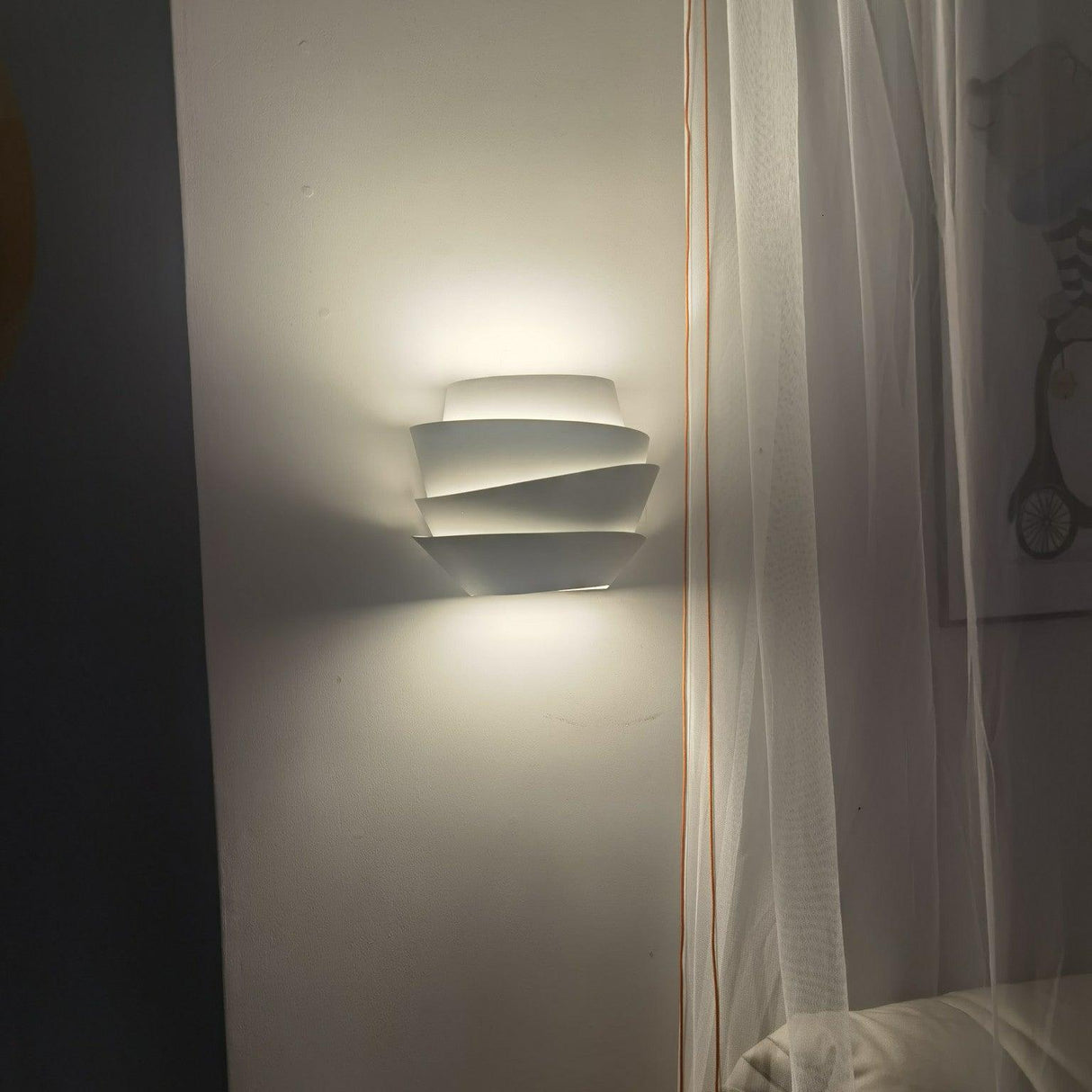 Modern Wall Sconce  Layered Metal Ambient Light - Product detail 4