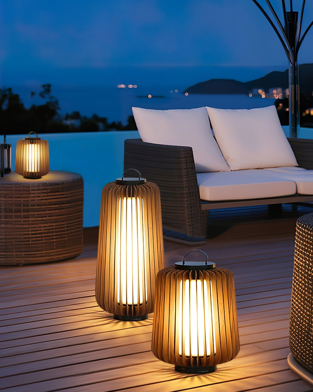 Modern Outdoor Table Lamp  Wood Slat Lantern Design - Product detail 30