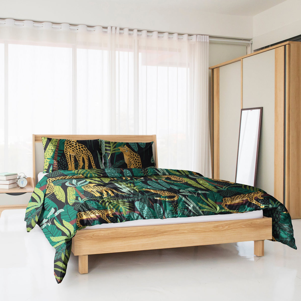 Tropical Safari Duvet Cover  Premium Egyptian Cotton Bedding Set - Product showcase