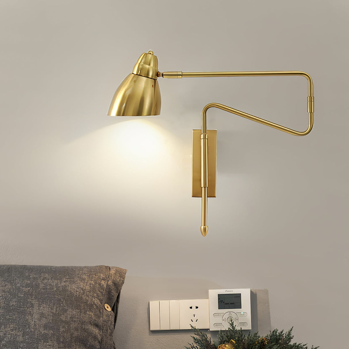 Modern Wall Lamp  Adjustable Arm with Brass Accents - Product detail 5