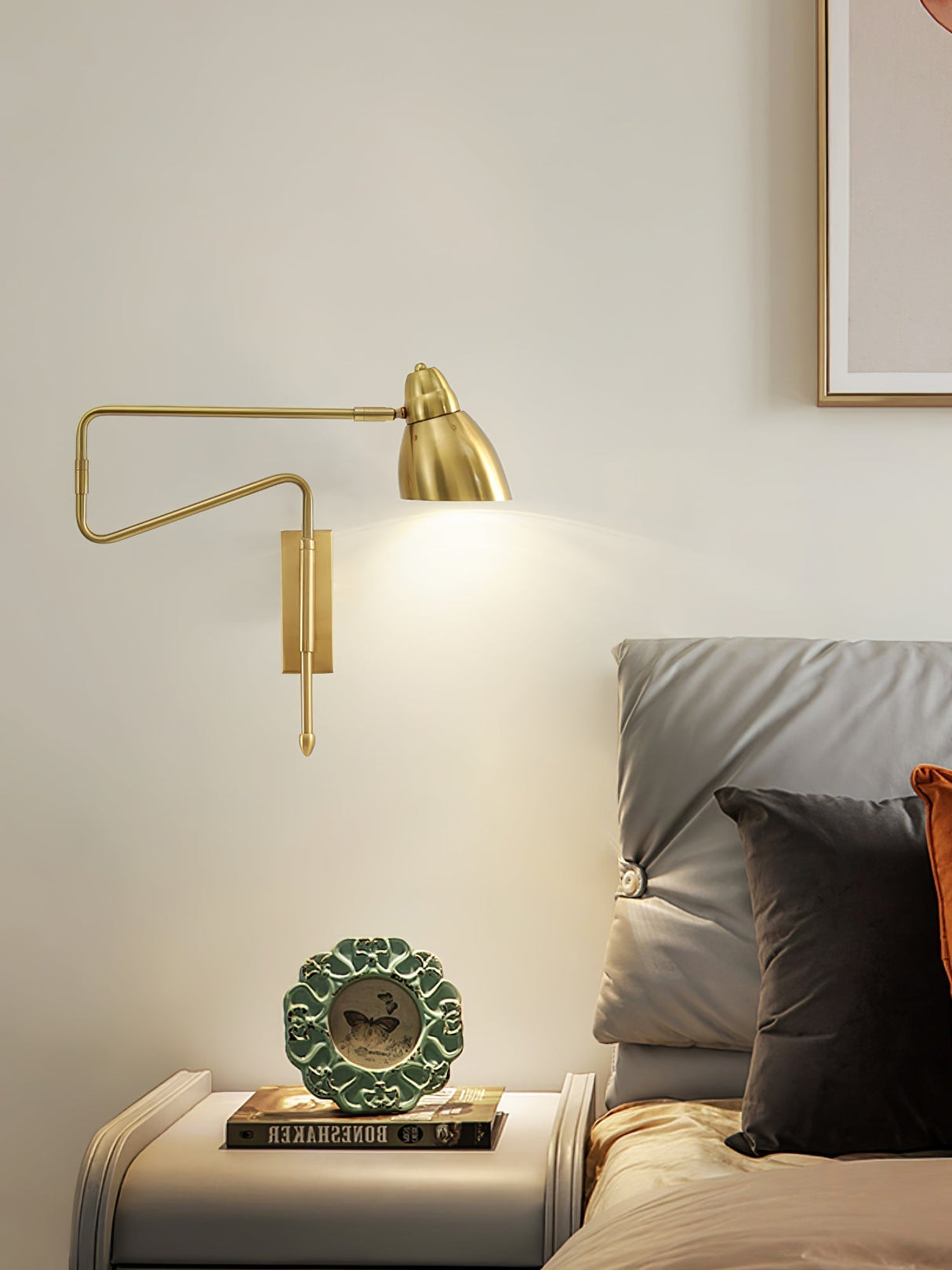 Modern Wall Lamp  Adjustable Arm with Brass Accents - Product detail 7