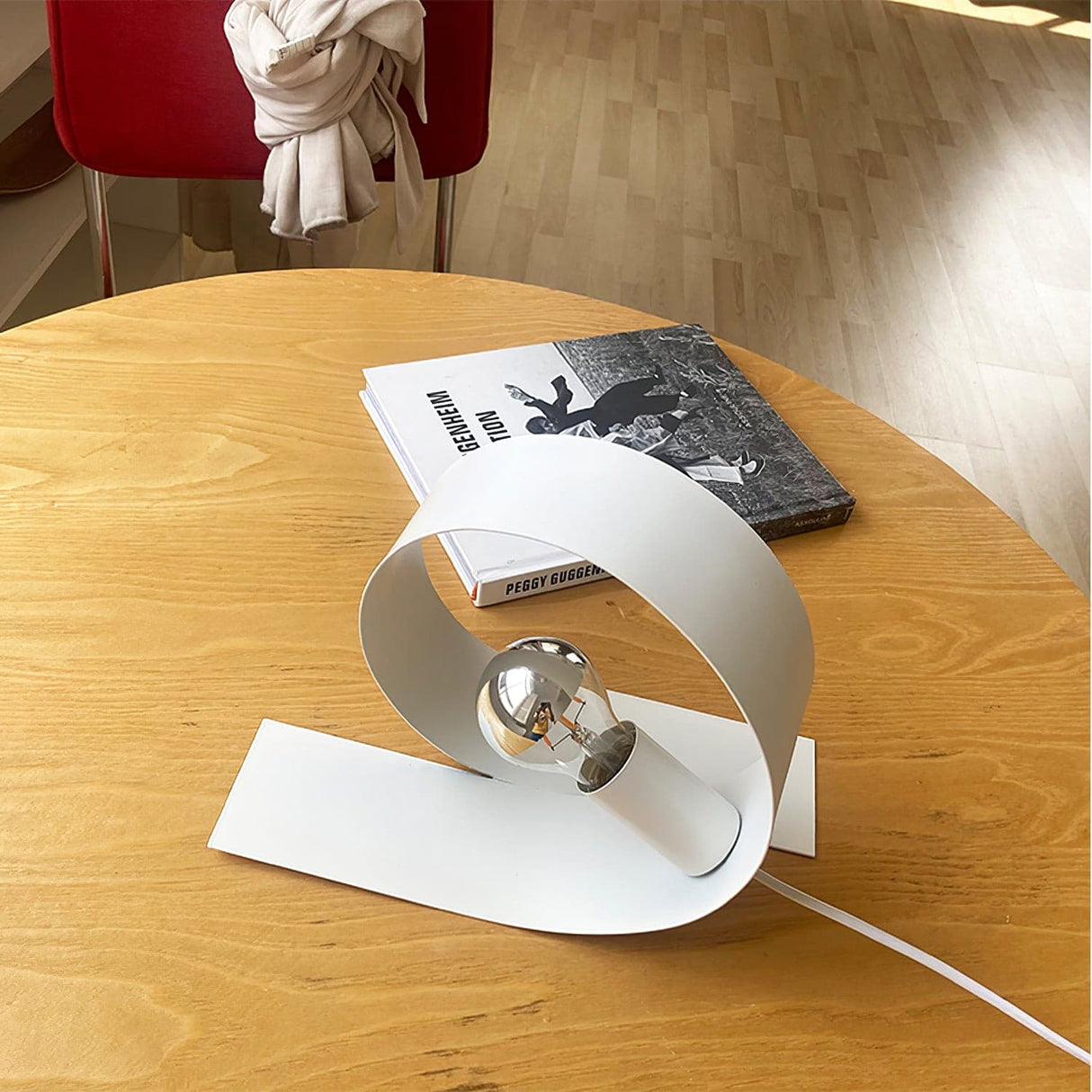 Minimalist Table Lamp  Sculptural Metal Design - Product detail 9