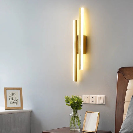 Modern LED Wall Sconce  Linear Gold Metal Design - Product detail 10