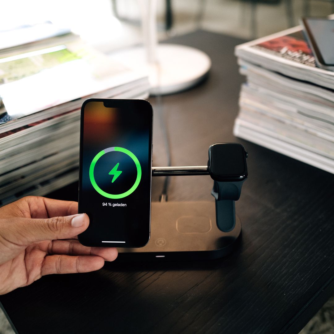 Smart Wireless Charging Station  3-in-1 Device Dock - Product detail 6