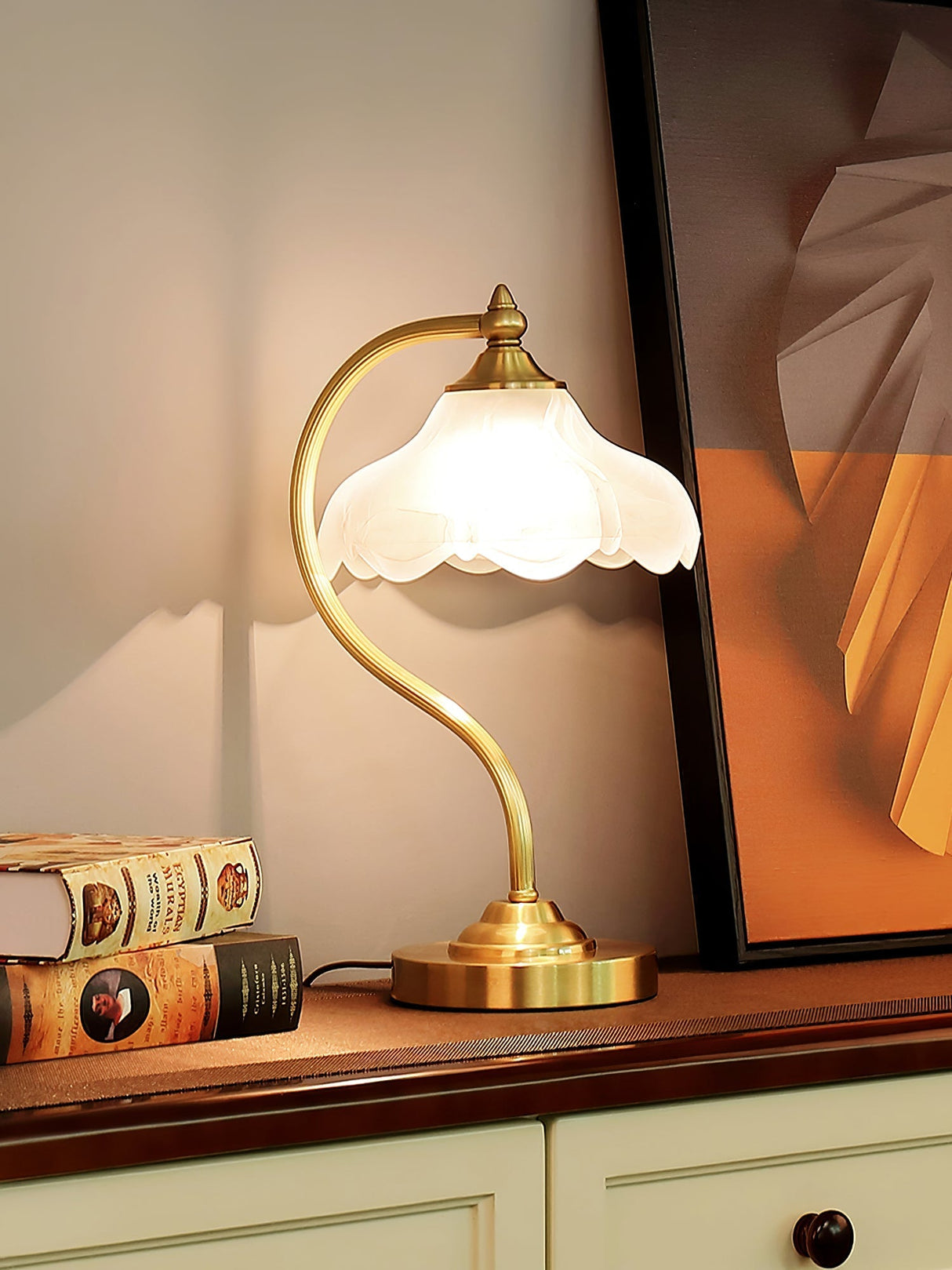 Vintage Table Lamp  Magnolia Glass Shade with Brass Stand - Product detail 21