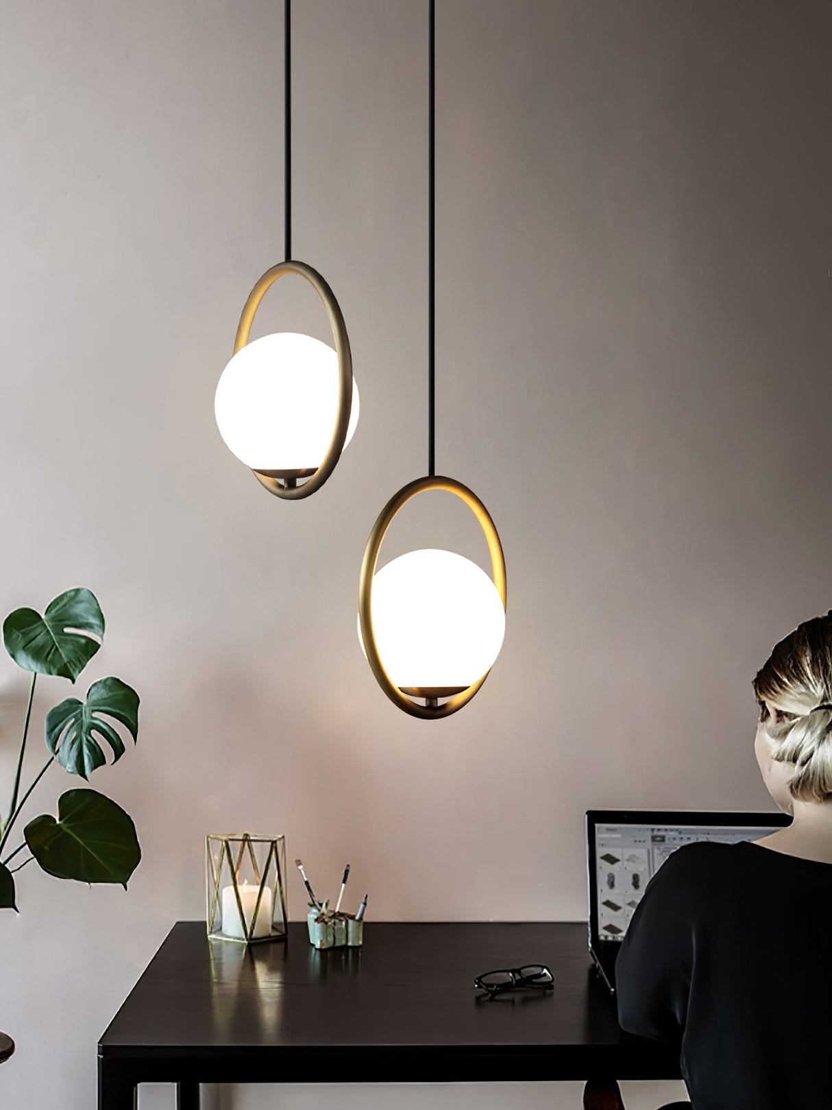 Modern Globe Pendant Light  Brushed Gold Arc Frame - Product detail 103