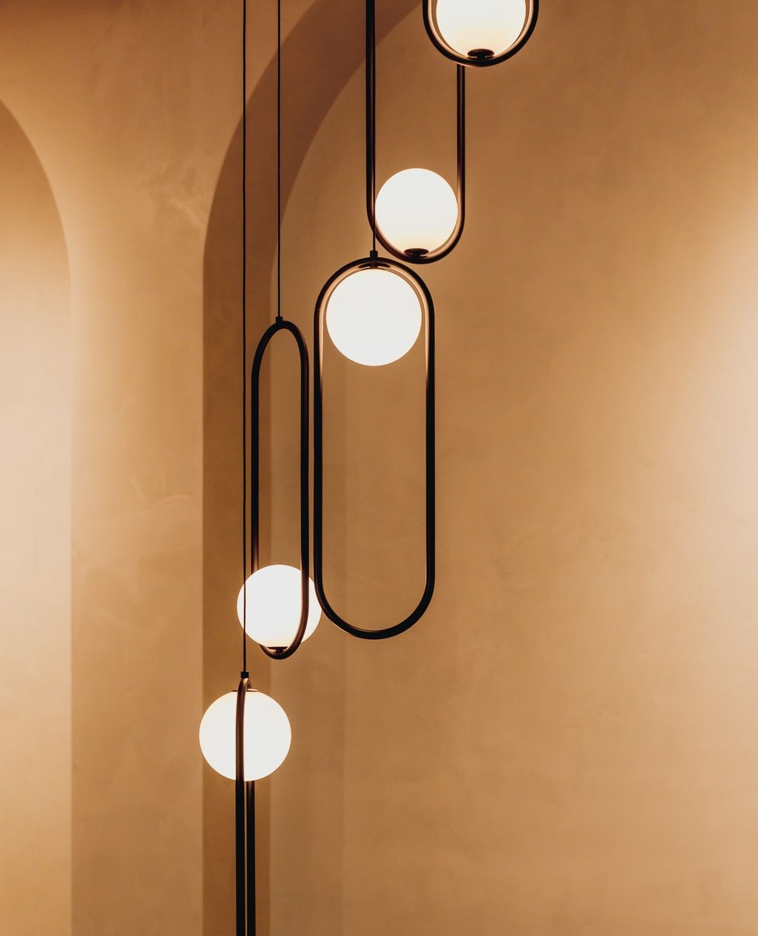 Modern Globe Pendant Light  Brushed Gold Arc Frame - Product detail 92