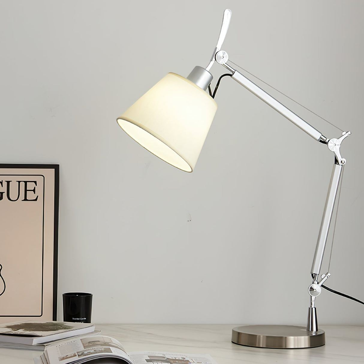 Modern Task Table Lamp  Adjustable Metal Arm Design - Product detail 7