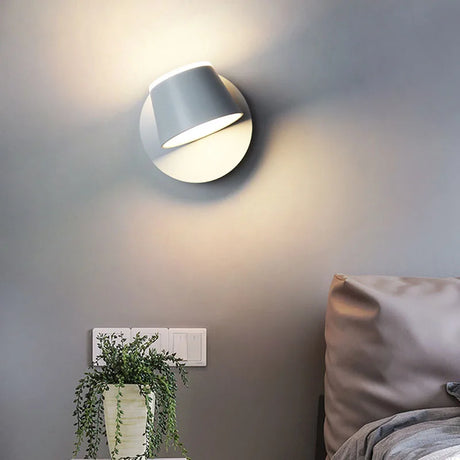 Modern Wall Sconce  Triple Adjustable LED Light Heads - Product detail 6